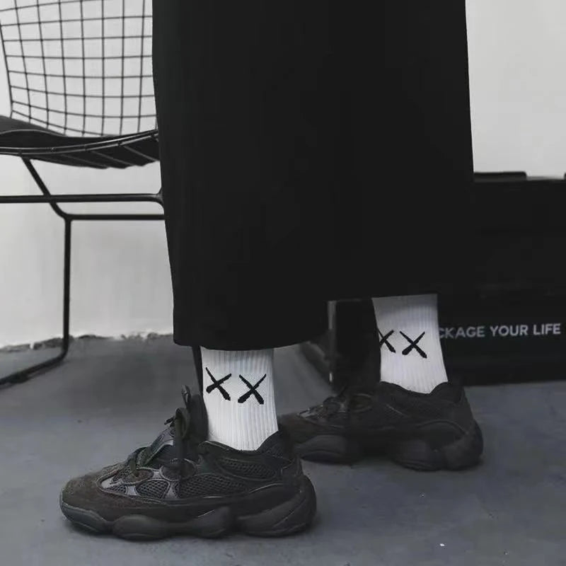 Black/White Graffiti Style Socks