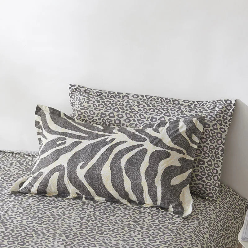 Black White Print Duvet Bed Set