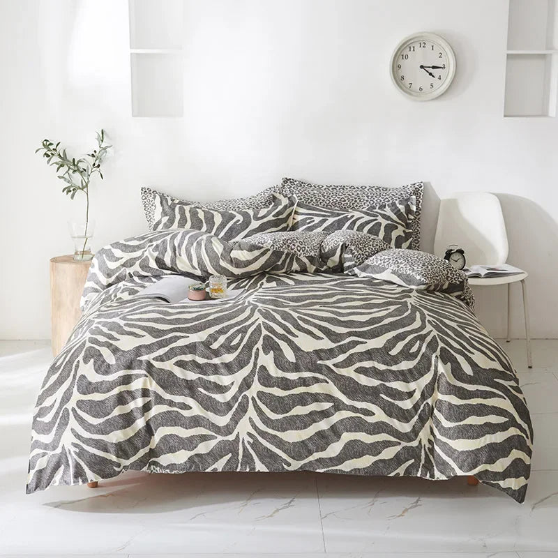 Black White Print Duvet Bed Set