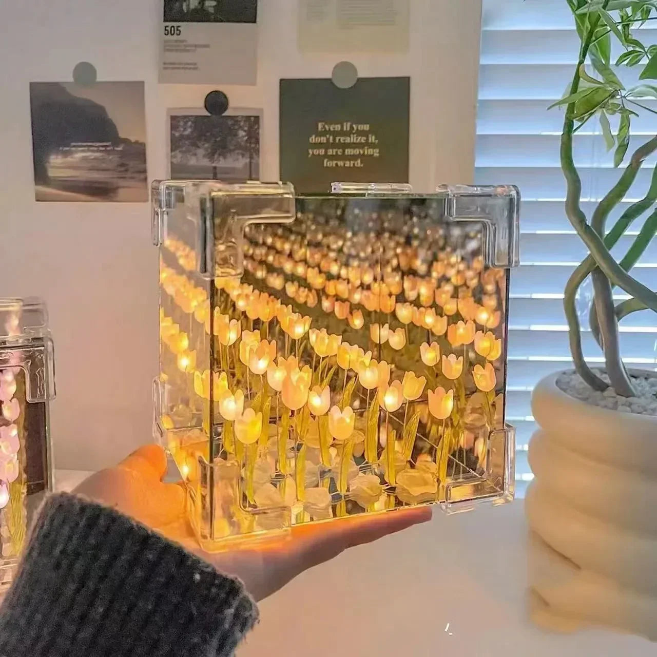 Tulip Cube Three-Dimensional Small Night Lamp