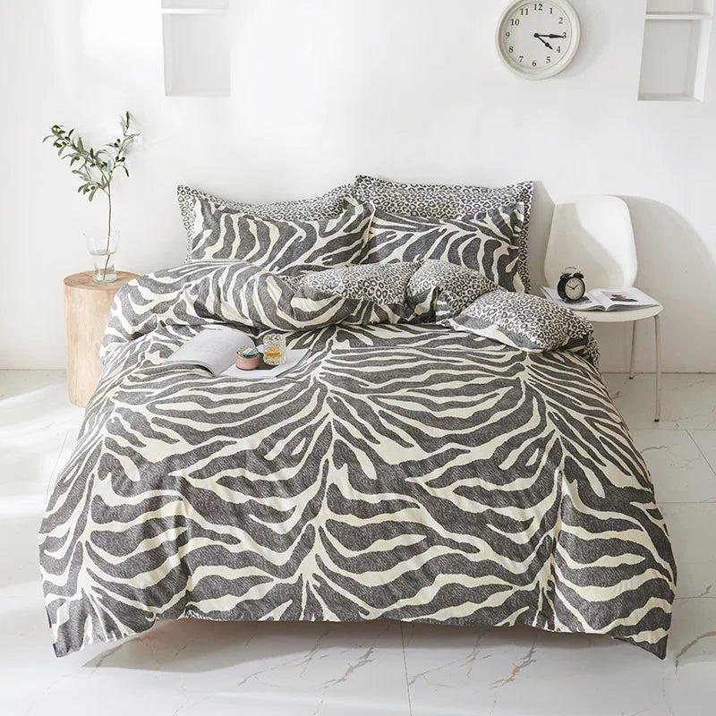 Black White Print Duvet Bed Set