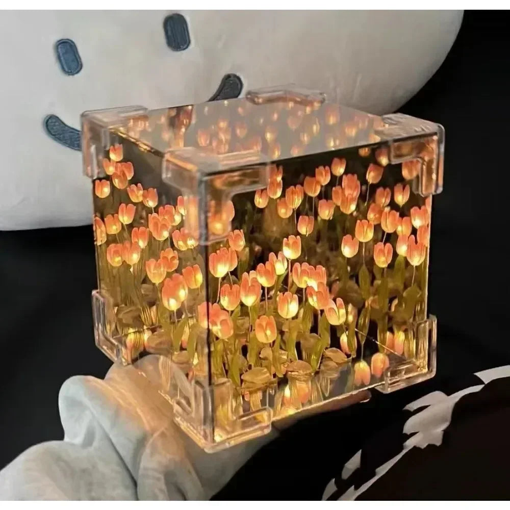 Tulip Cube Three-Dimensional Small Night Lamp