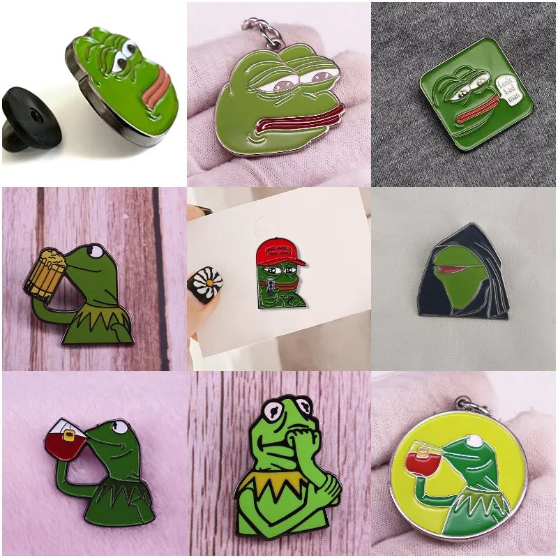 Funny Frog Pin/Keychain