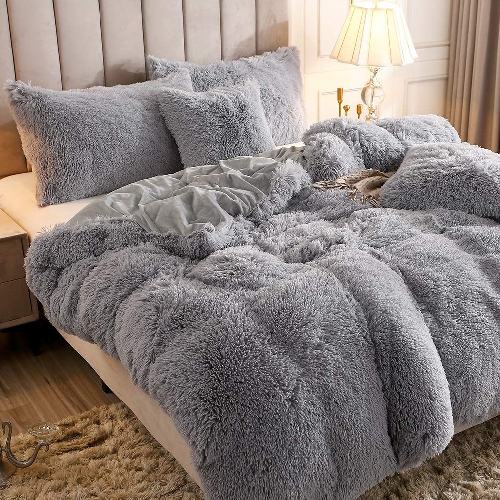 Blankets and Other Bedding